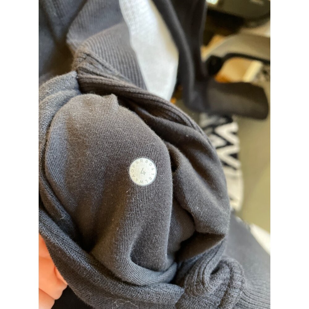 Lululemon size 4 Athleisure Sport Black Funnel Neck Full Zip Radiant Jacket II - Picture 2 of 16